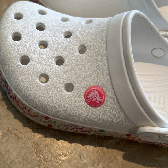 White Crocks size 3 - Picture 5 of 8
